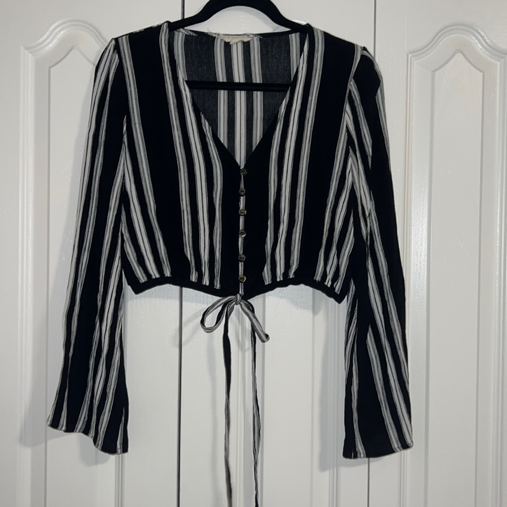 Women’s cropped blouse